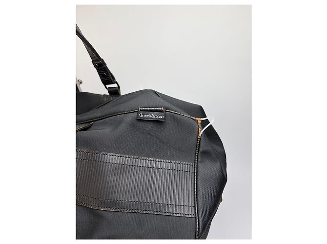 Vintage Versace Weekender Duffle Bag aus Nylon mit Lederbesatz Schwarz - Ansicht 5
