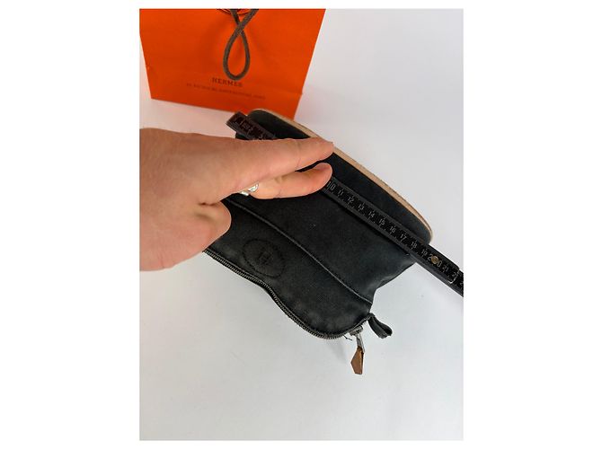 Trim Vintage Hermès Canvas Kosmetiktasche Schwarz Silber - Ansicht 10