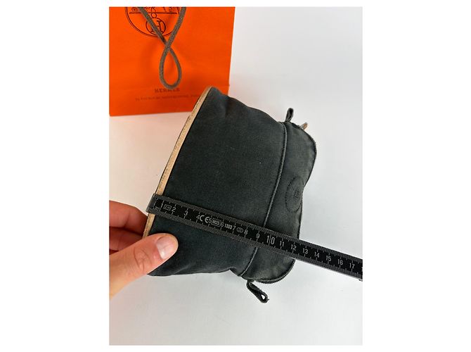 Trim Vintage Hermès Canvas Kosmetiktasche Schwarz Silber - Ansicht 11