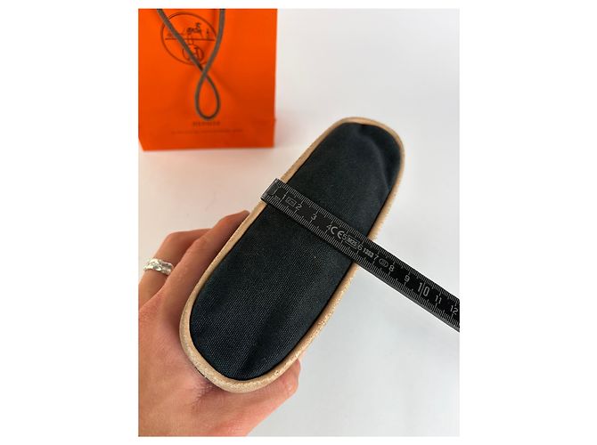 Trim Vintage Hermès Canvas Kosmetiktasche Schwarz Silber - Ansicht 12