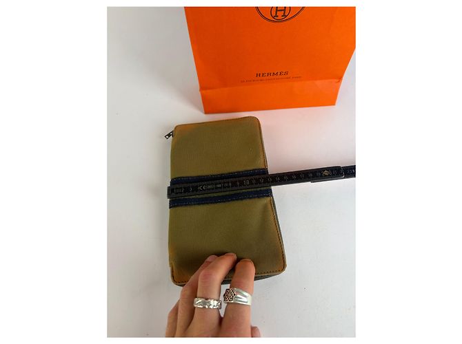 Vintage Hermès Canvas Bifold Wallet 2017 Olive Green - view 10