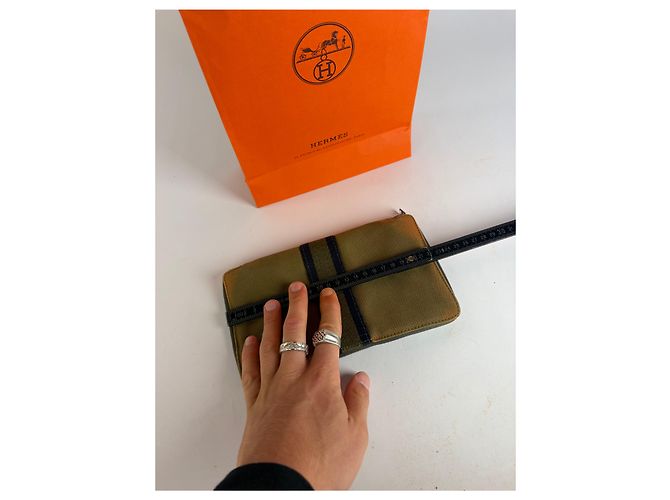 Vintage Hermès Canvas Bifold Wallet 2017 Olive Green - view 9