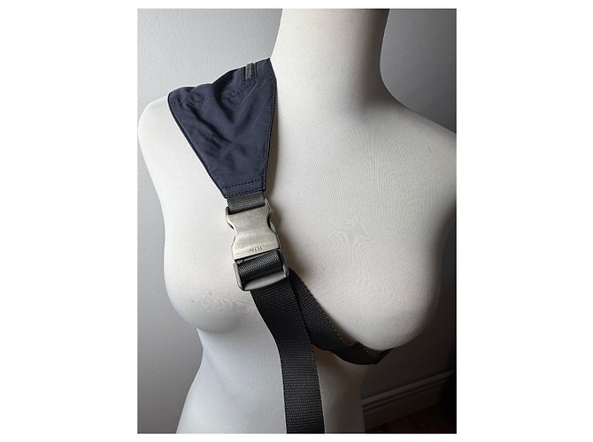 Vintage Prada Linea Rossa Nylon Sling Bag Ende 1990s Navy - Ansicht 2