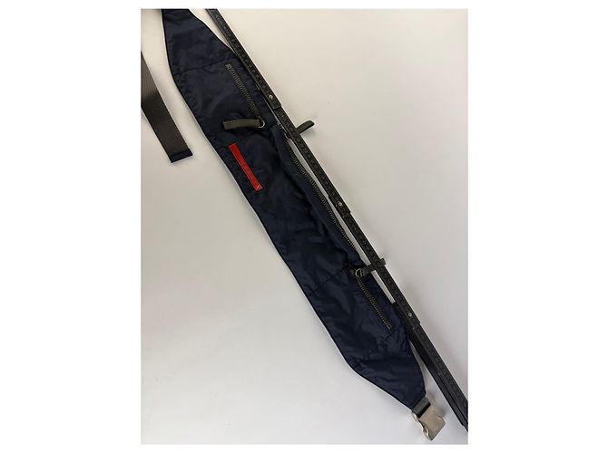 Vintage Prada Linea Rossa Nylon Sling Bag Ende 1990s Navy - Ansicht 8