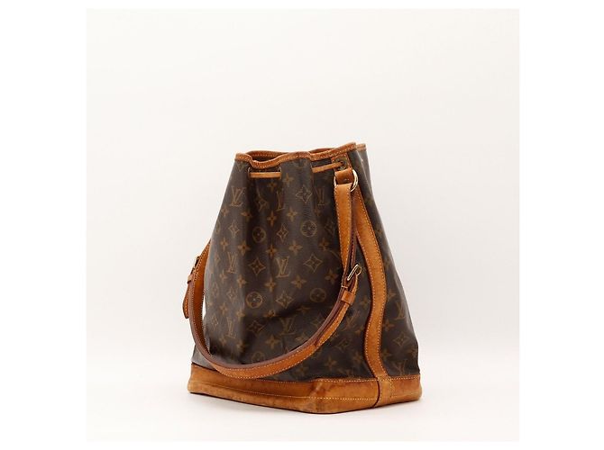 Louis Vuitton Bolso Bucket Monogram - vista 4