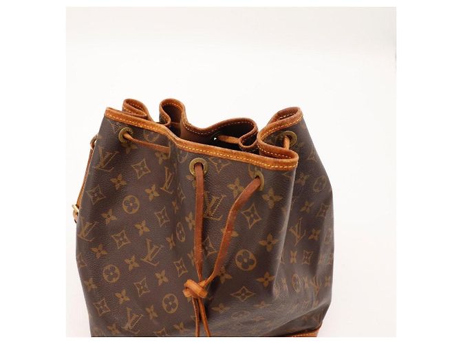 Louis Vuitton Bolso Bucket Monogram - vista 6