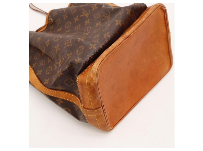 Louis Vuitton Bolso Bucket Monogram - vista 9