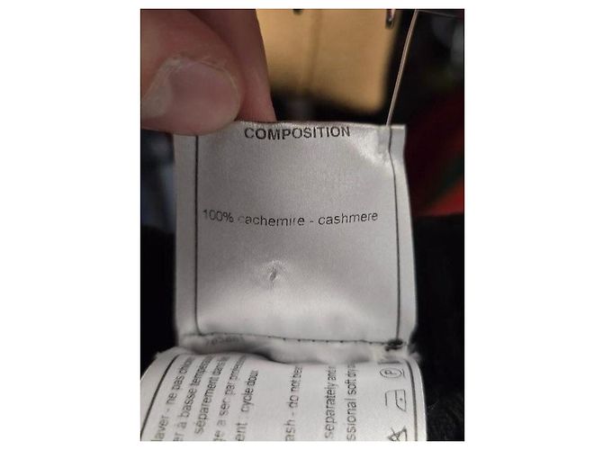 Falda lápiz Chanel de cachemira negra Sz.40 de segunda mano - vista 5