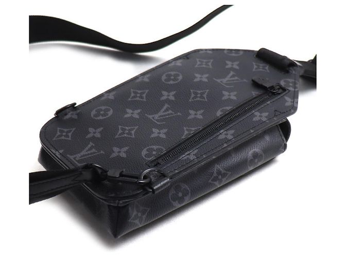 Louis Vuitton Saumur Sling Bag - view 2