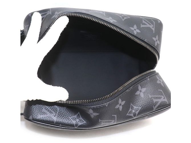 Louis Vuitton Locker Dopp Kit Handbag - view 4