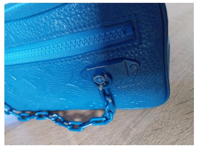 Louis Vuitton Pochette in pelle blu monogramma impresso - vista 11