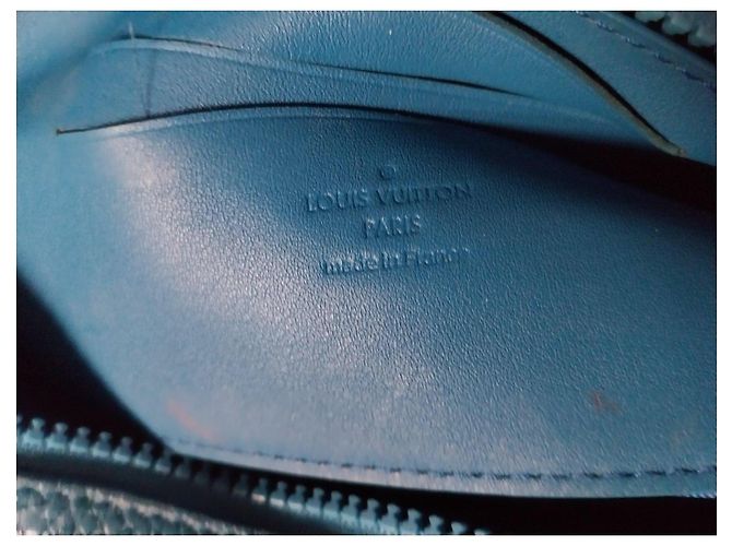 Louis Vuitton Pochette in pelle blu monogramma impresso - vista 7