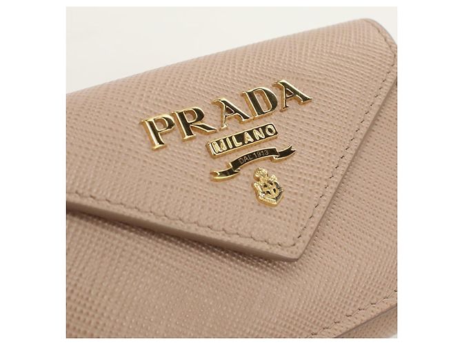 Portafoglio Prada a tre scomparti in pelle beige - vista 6