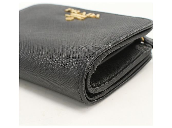Cartera bi-fold Prada en piel de becerro negra - vista 5