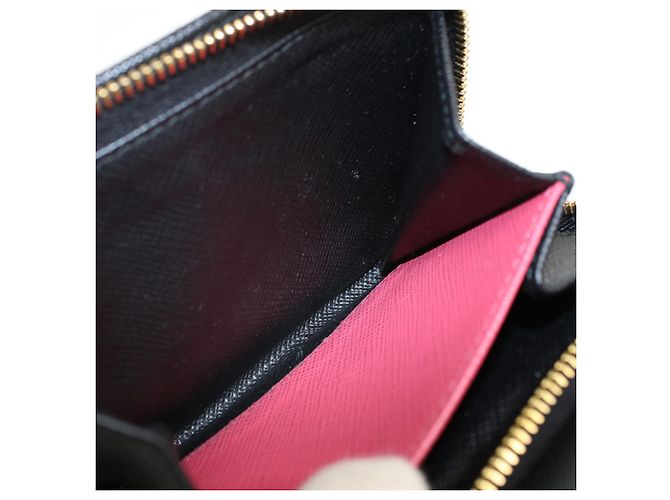 Cartera bi-fold Prada en piel de becerro negra - vista 8