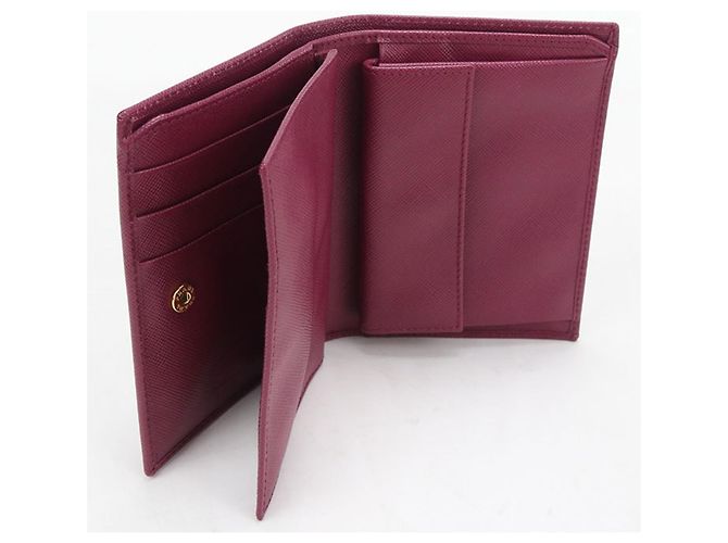Prada Bi-Fold Geldbörse aus lila Saffiano-Leder - Ansicht 3