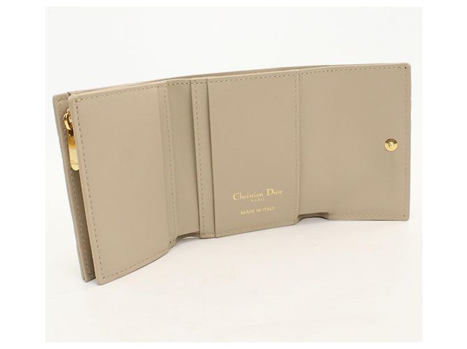 Cartera tri-fold Christian Dior Beige - vista 3