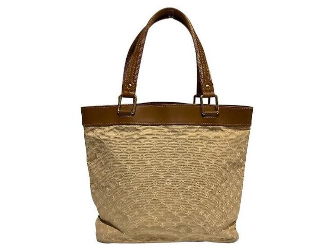Saco Tote Mini Louis Vuitton Lucille GM Monogram - vista 2