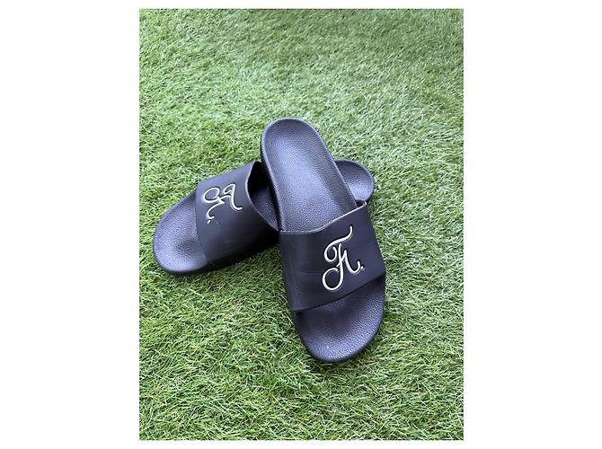 Autre Marque Final Club Schwarze Gummischlappen mit Logo - Ansicht 6