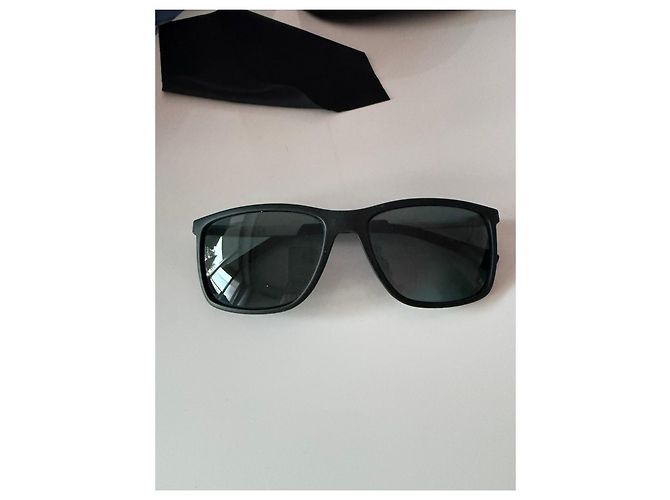 Emporio Armani EA 4056 Sonnenbrille - Ansicht 3