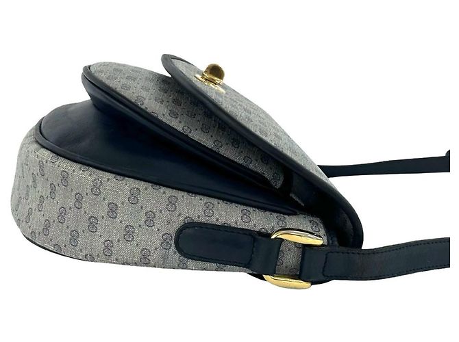 Gucci Vintage Micro GG Pattern Leather Shoulder Bag - view 6