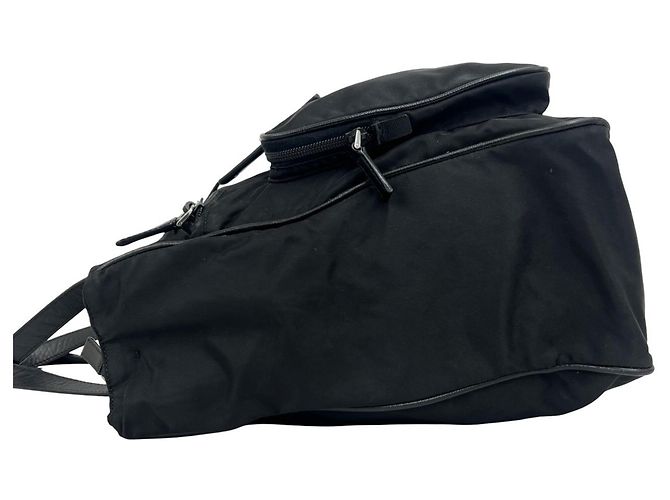 Bolsa de ombro Prada em nylon e couro com logo triângulo - vista 5