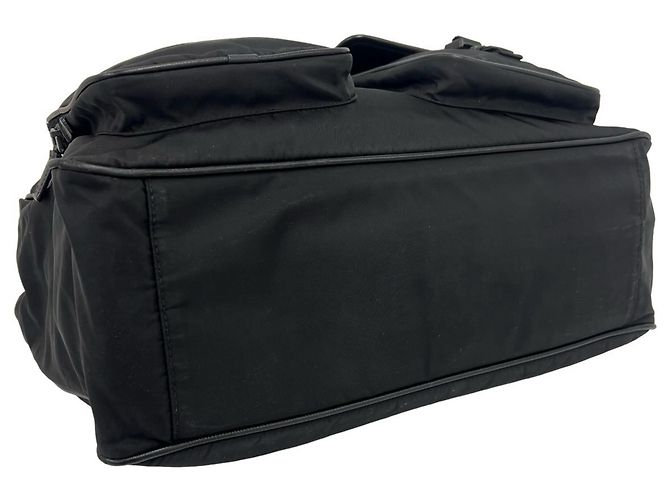 Bolsa de ombro Prada em nylon e couro com logo triângulo - vista 7