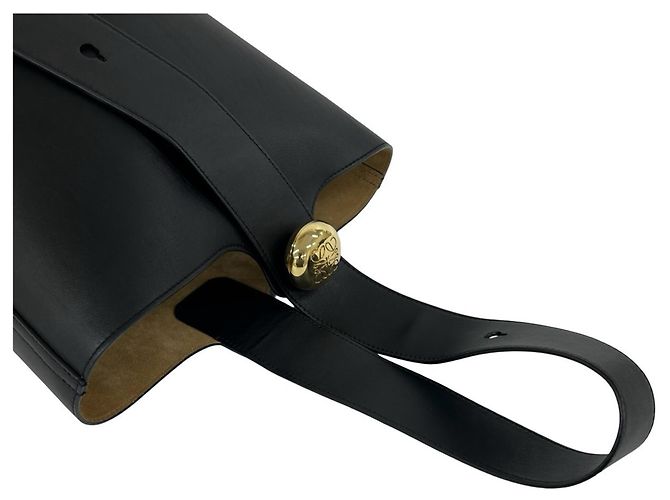 Loewe Pebble Bucket Schultertasche aus Leder - Ansicht 4