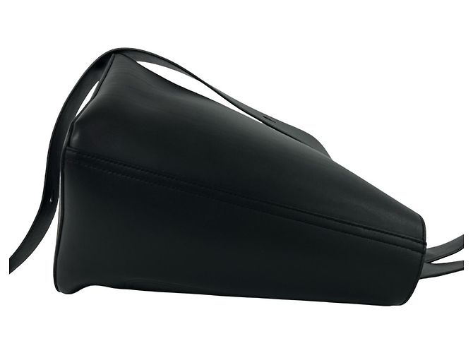 Loewe Pebble Bucket Schultertasche aus Leder - Ansicht 6