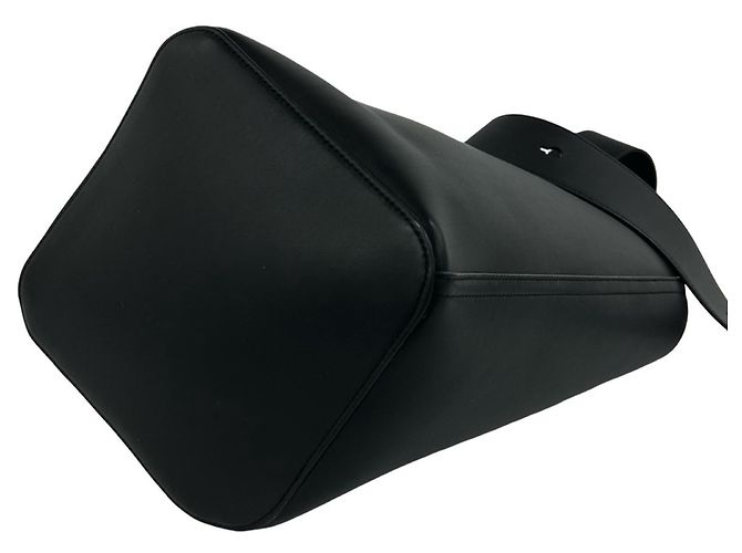 Loewe Pebble Bucket Schultertasche aus Leder - Ansicht 8