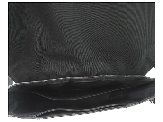 Borsa a tracolla da uomo Louis Vuitton District PM NM - vista 6