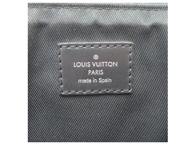 Borsa a tracolla da uomo Louis Vuitton District PM NM - vista 7