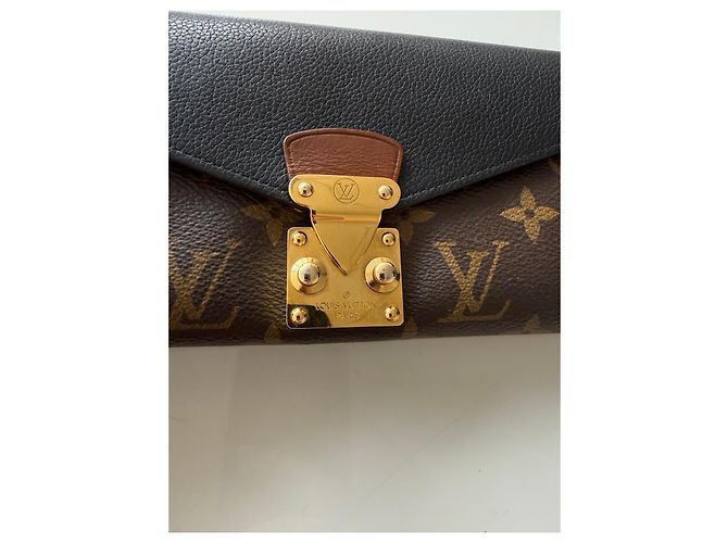 Louis Vuitton Pallas Monogram canvas and Black Leather Wallet - view 11