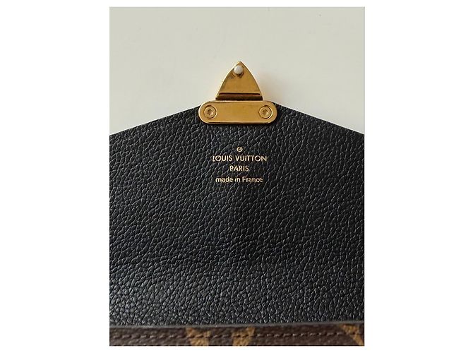 Louis Vuitton Pallas Monogram canvas and Black Leather Wallet - view 12