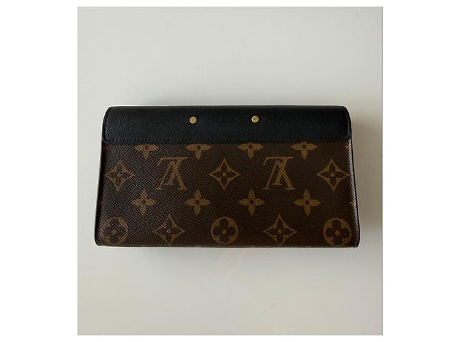 Louis Vuitton Pallas Monogram canvas and Black Leather Wallet - view 8