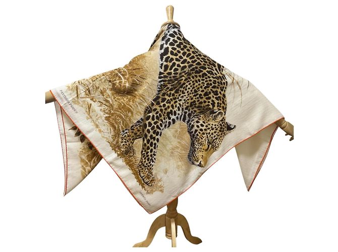 Hermès Hermes Carre Geant 140 Pantherapaldus Leopard Shawl - vista 5