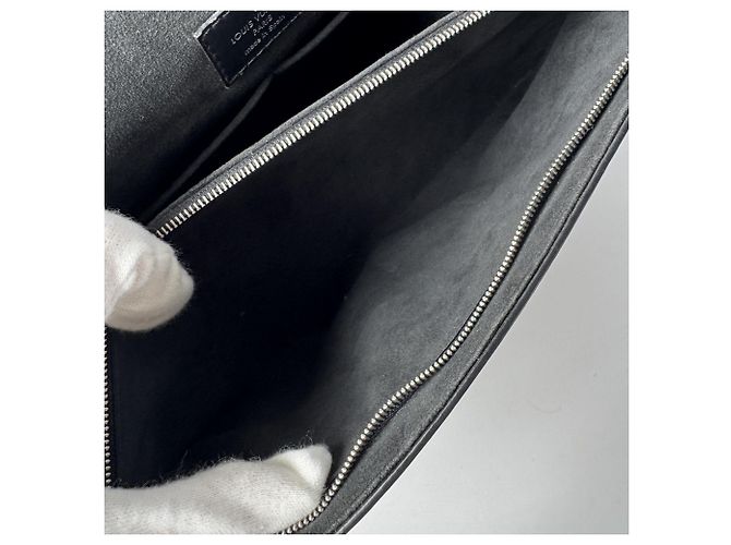 Sac à main Louis Vuitton Epi Cluny BB - vue 10