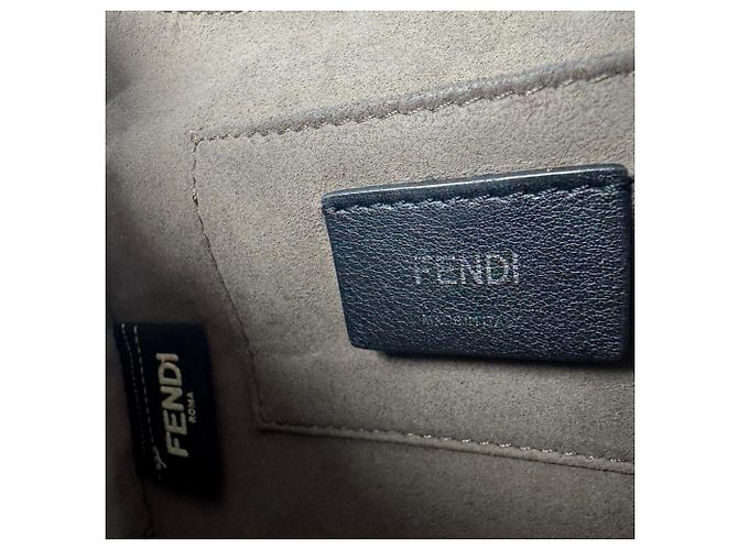 Fendi Kanai F 2-way Schultertasche mit Kette - Ansicht 10