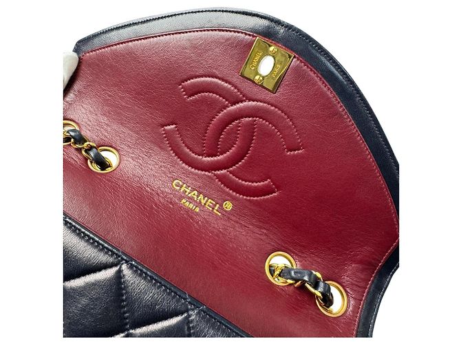 Bolsa de Ombro Chanel Matelassé Paris Limited Edition Coco Mark Chain - vista 12