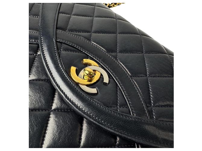 Bolsa de Ombro Chanel Matelassé Paris Limited Edition Coco Mark Chain - vista 13