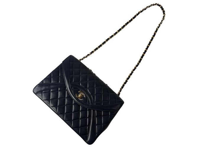 Bolsa de Ombro Chanel Matelassé Paris Limited Edition Coco Mark Chain - vista 3