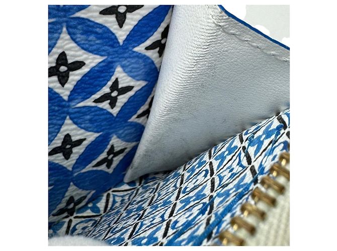 Louis Vuitton Zippy Coin Purse - view 11