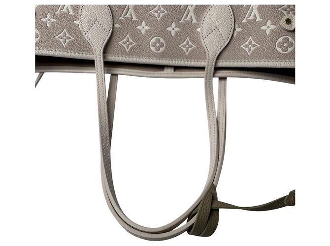Bolsa de Ombro Louis Vuitton Monogram Empreinte Neverfull MM - vista 7