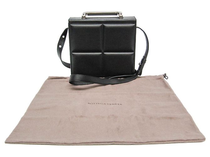 Bolsa Mini Trunk em couro de bezerro acolchoado Bottega Veneta - vista 2