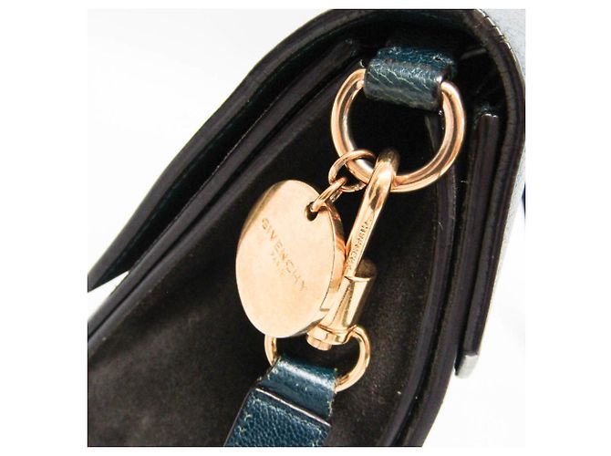 Givenchy GV3 Medium Shoulder Bag - view 13
