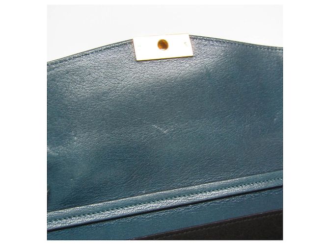 Givenchy GV3 Medium Shoulder Bag - view 19
