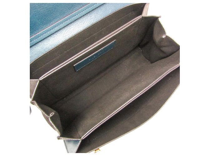 Givenchy GV3 Medium Shoulder Bag - view 3