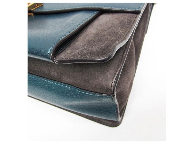 Givenchy GV3 Medium Shoulder Bag - view 5