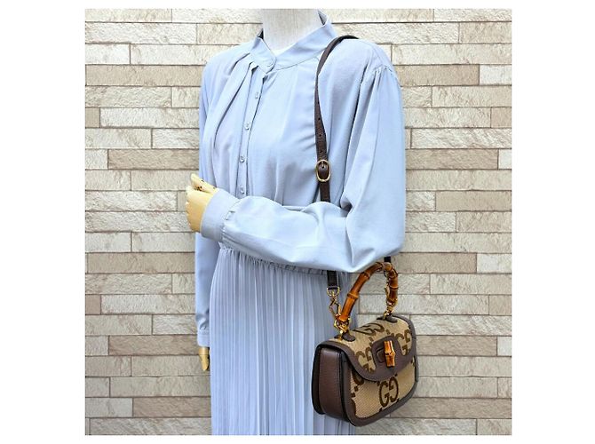 Bolsa Pequena Gucci Bamboo 1947 - vista 3