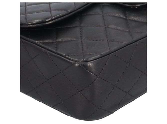 Borsa a tracolla Chanel Matelassé in pelle nera - vista 10